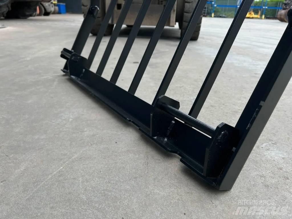 CAT 320D Guard 驾驶室与内部