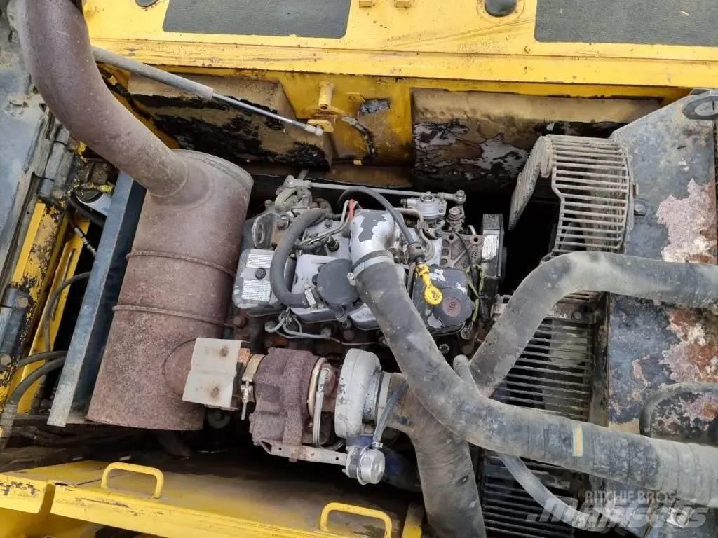 Komatsu PW 160-7 轮式挖掘机