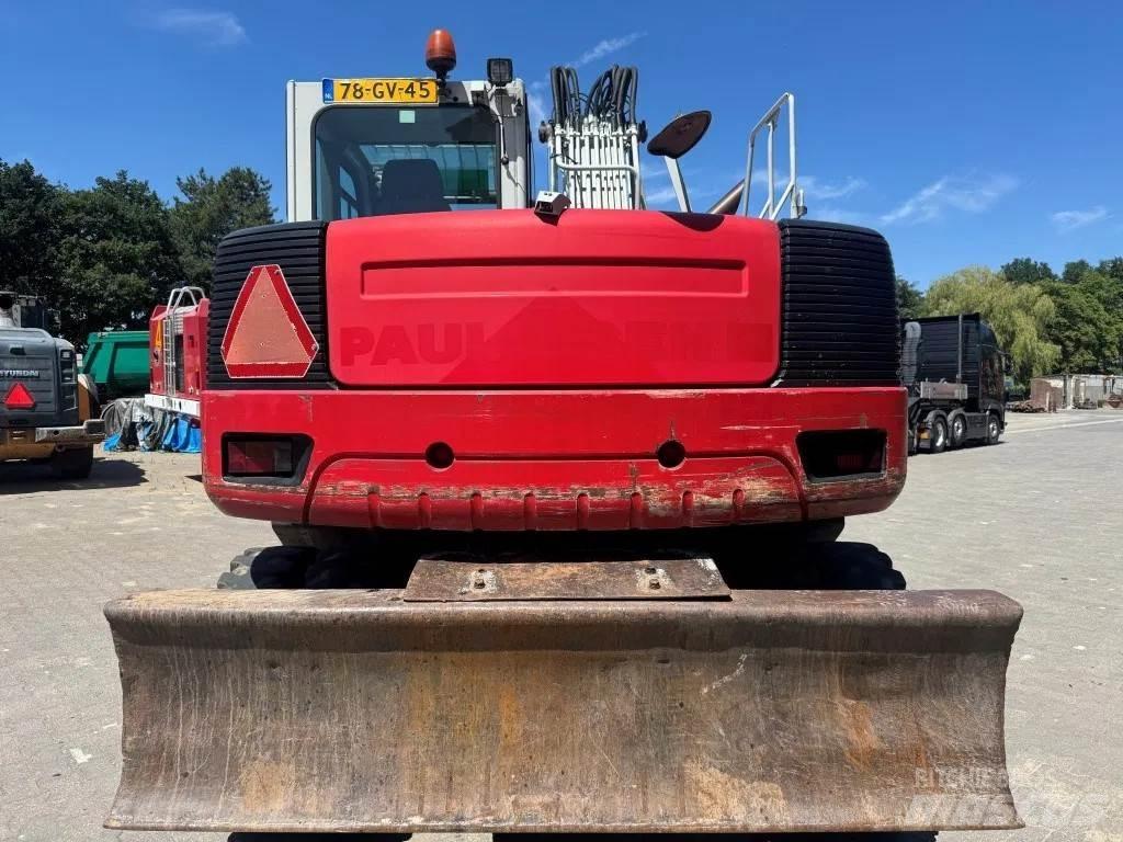 Takeuchi TB1160W 轮式挖掘机