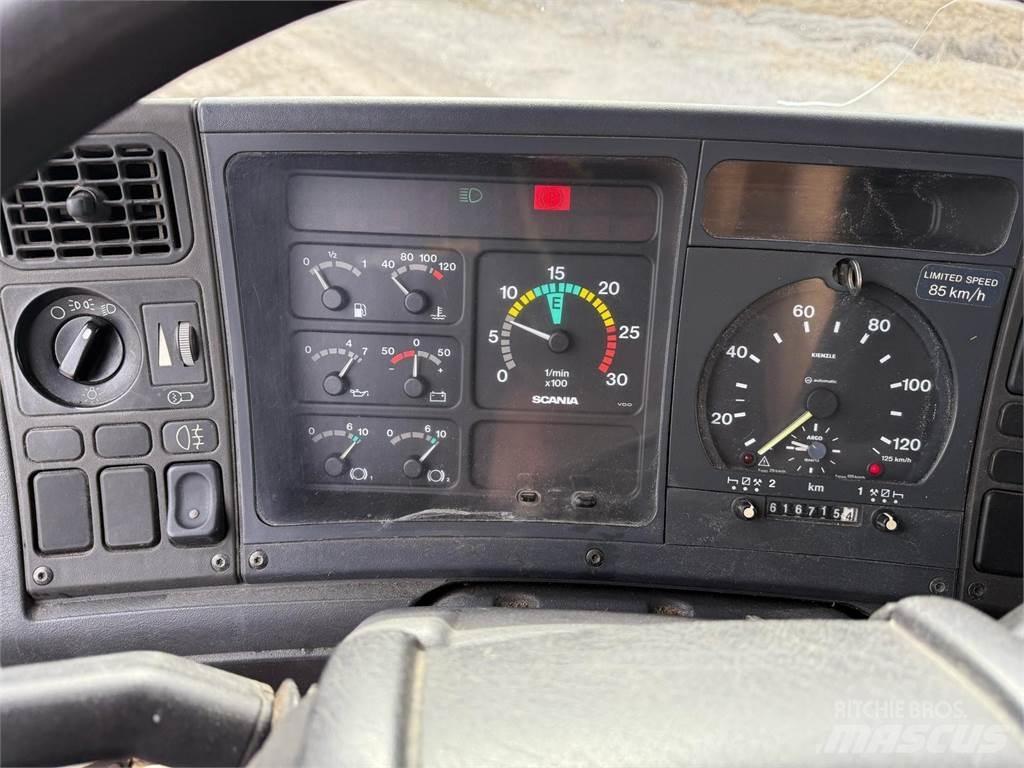 Scania P94 厢式货车
