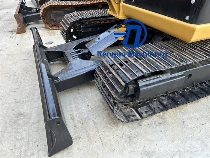 CAT 305.5 E2 小型挖掘机