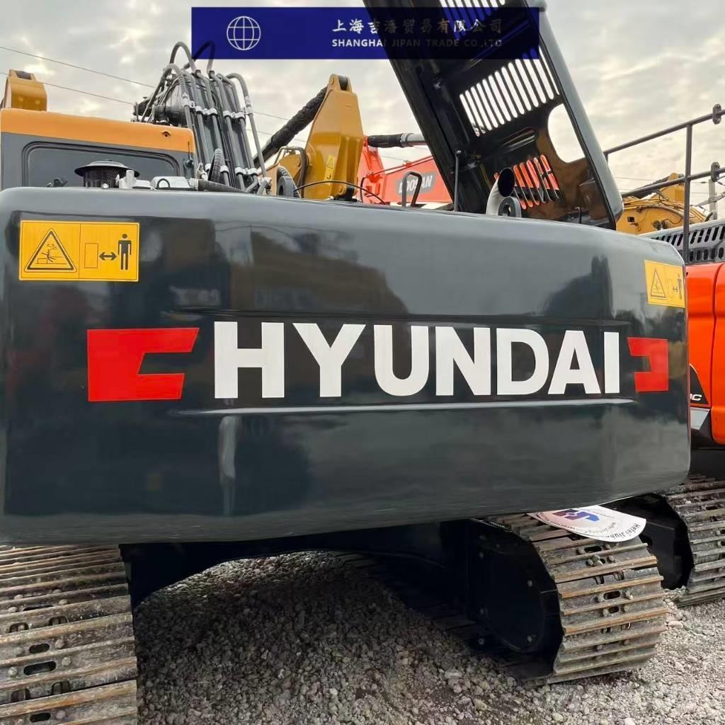 Hyundi HX220 履带挖掘机