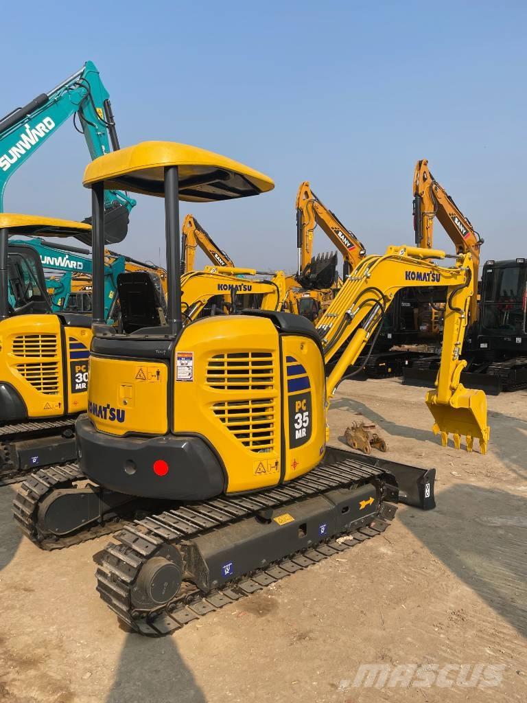Komatsu PC 35 小型挖掘机