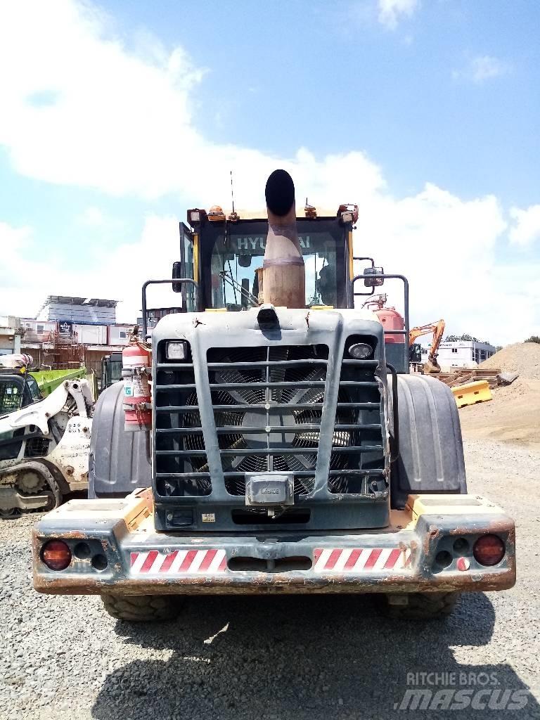 Hyundai HL 757-9 轮式装载机