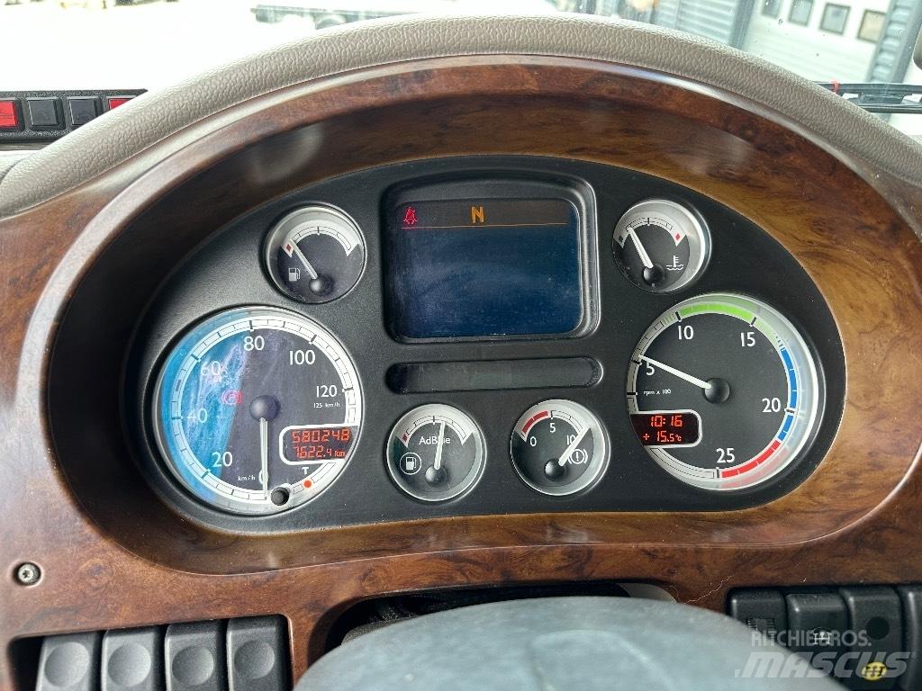 DAF XF105.410 8x2 工程吊钩车