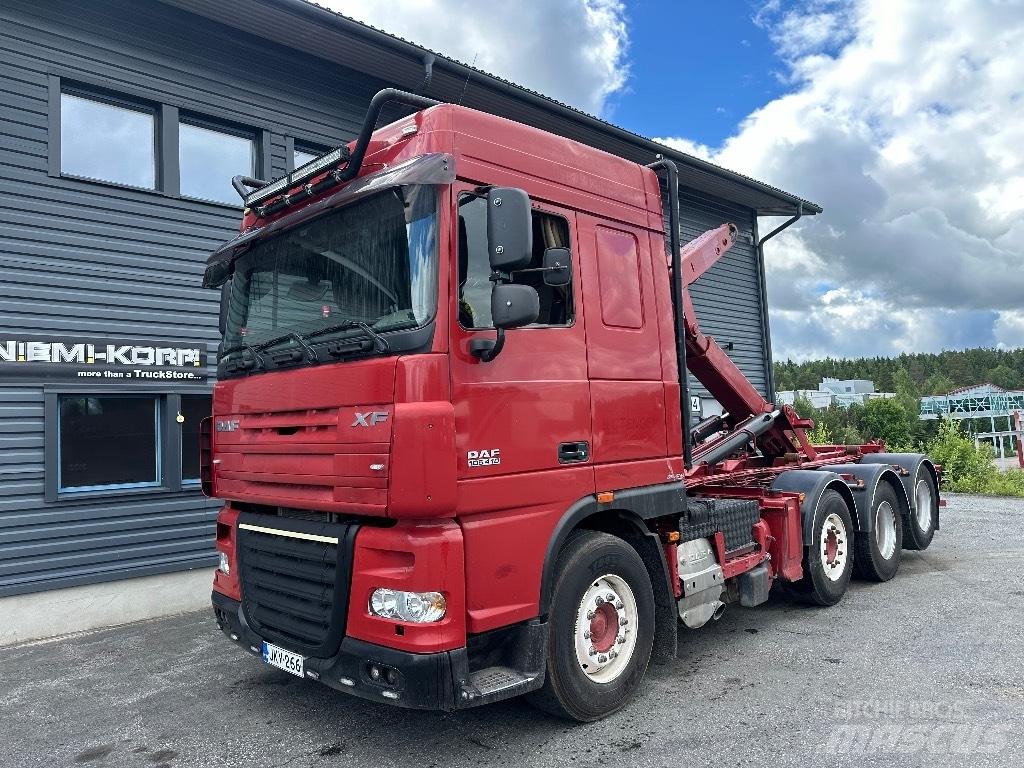 DAF XF105.410 8x2 工程吊钩车