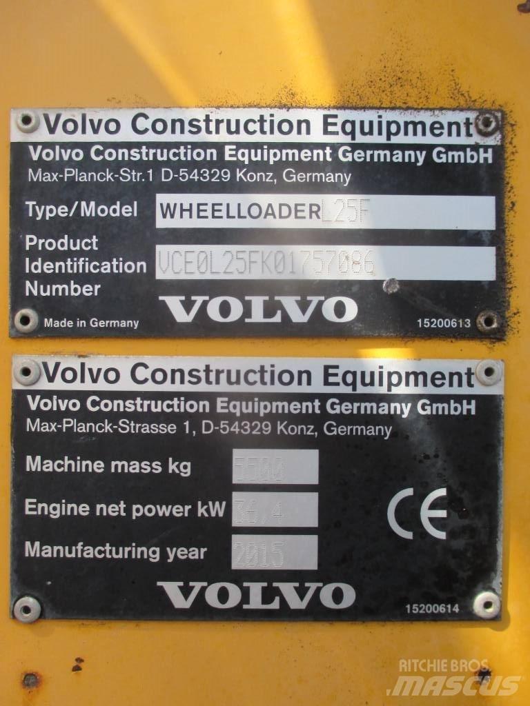Volvo L 25 F 轮式装载机