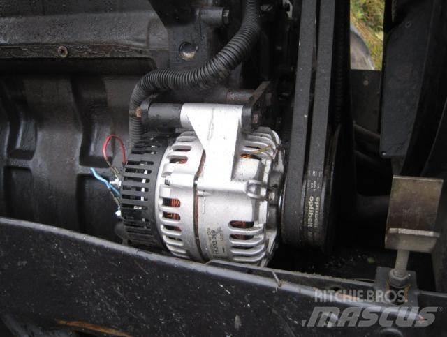 Valtra 8550 拖拉机/农用车