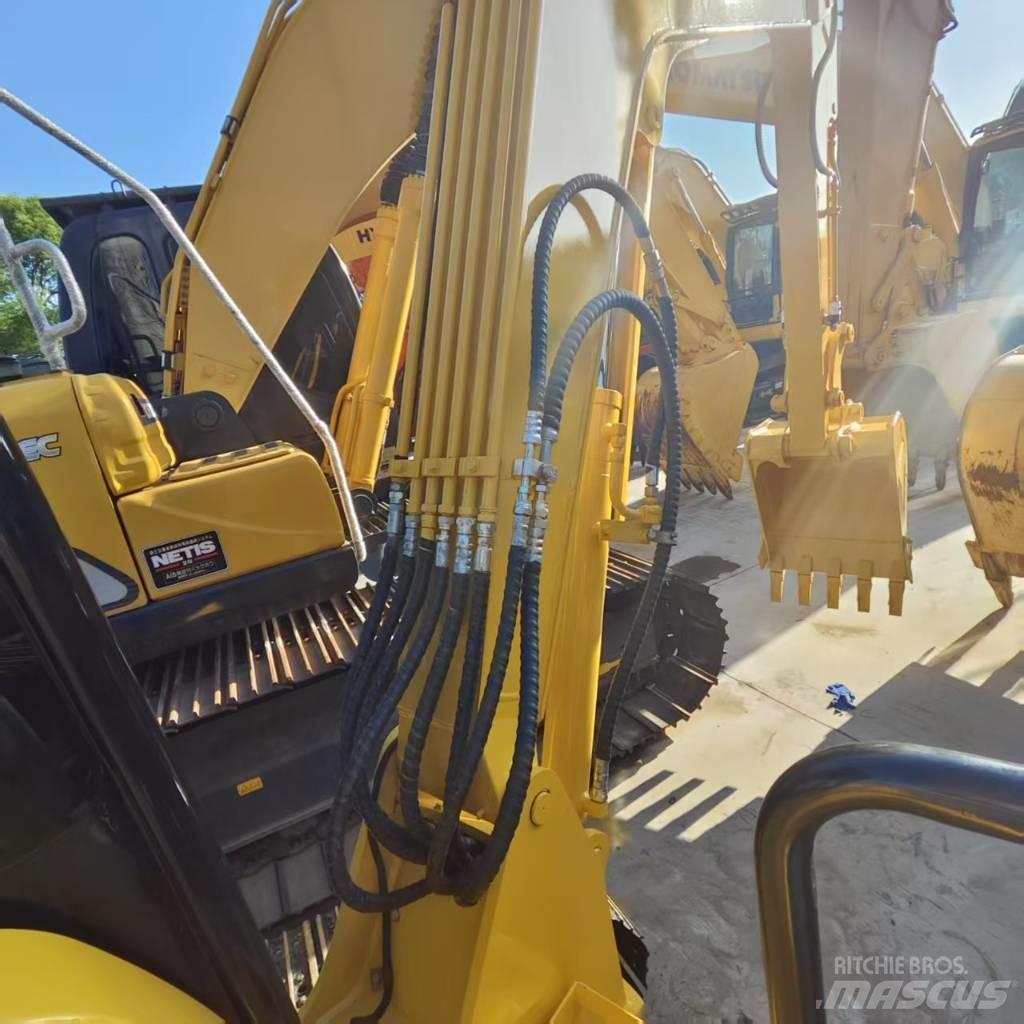 Komatsu PC 56 小型挖掘机