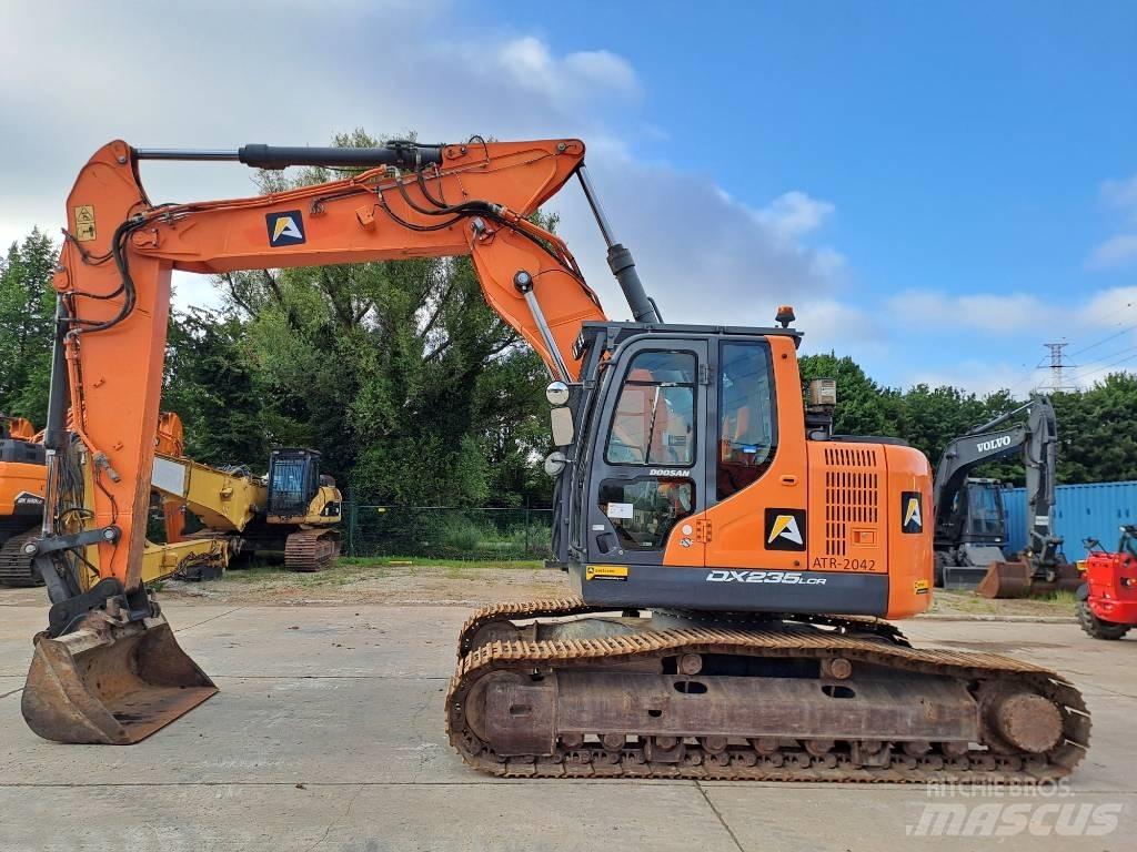 Doosan DX235LCR-5 履带挖掘机