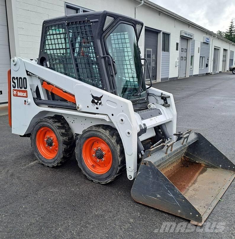 Bobcat S 100 滑移装载机