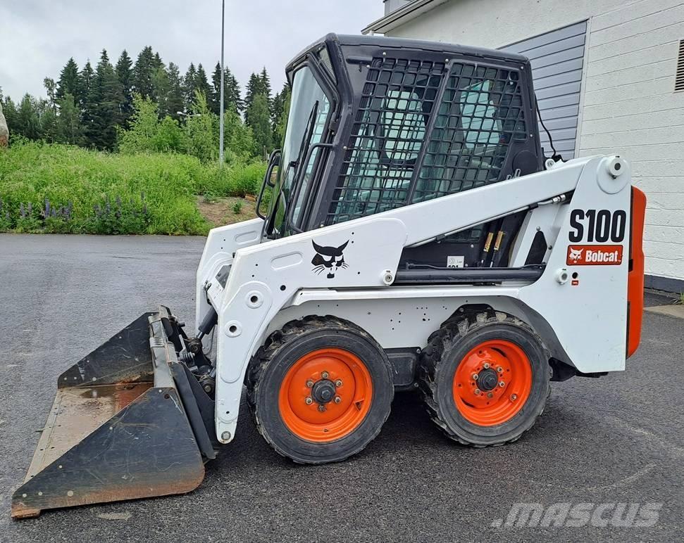 Bobcat S 100 滑移装载机