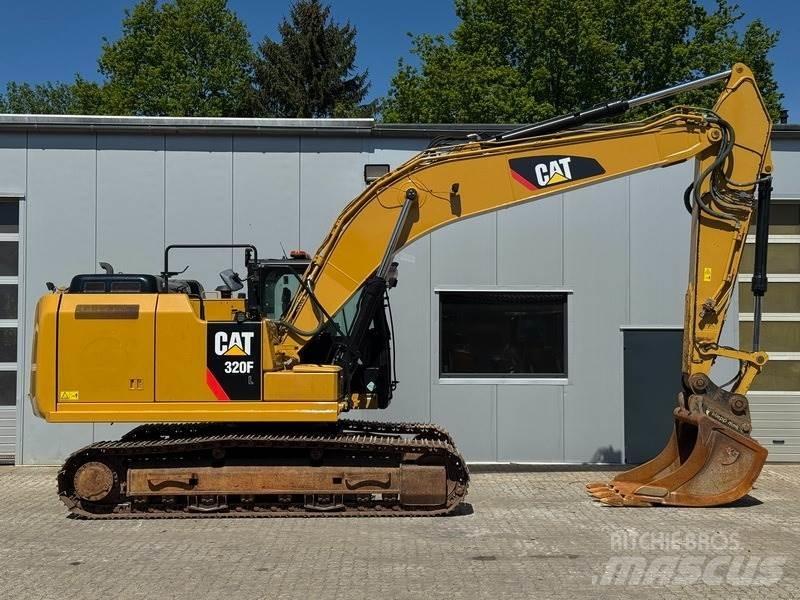CAT 320 FL 履带挖掘机