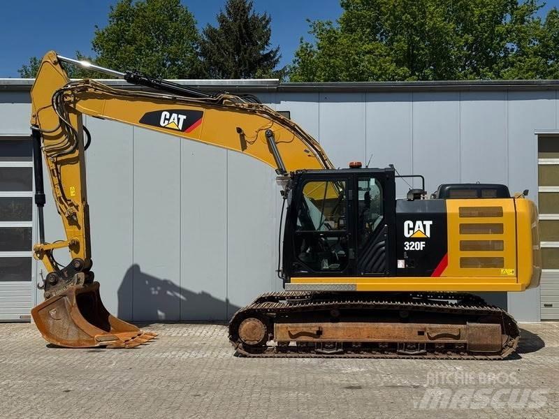 CAT 320 FL 履带挖掘机