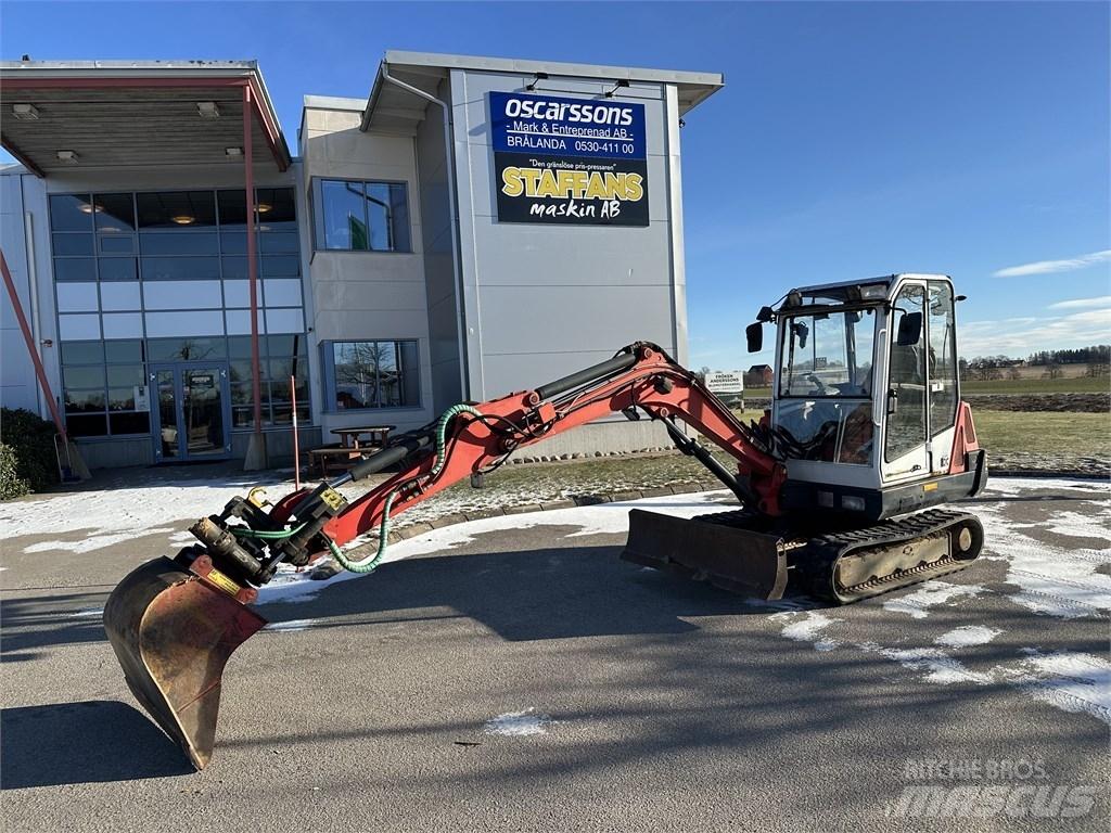 Neuson 3000 RDV 小型挖掘机