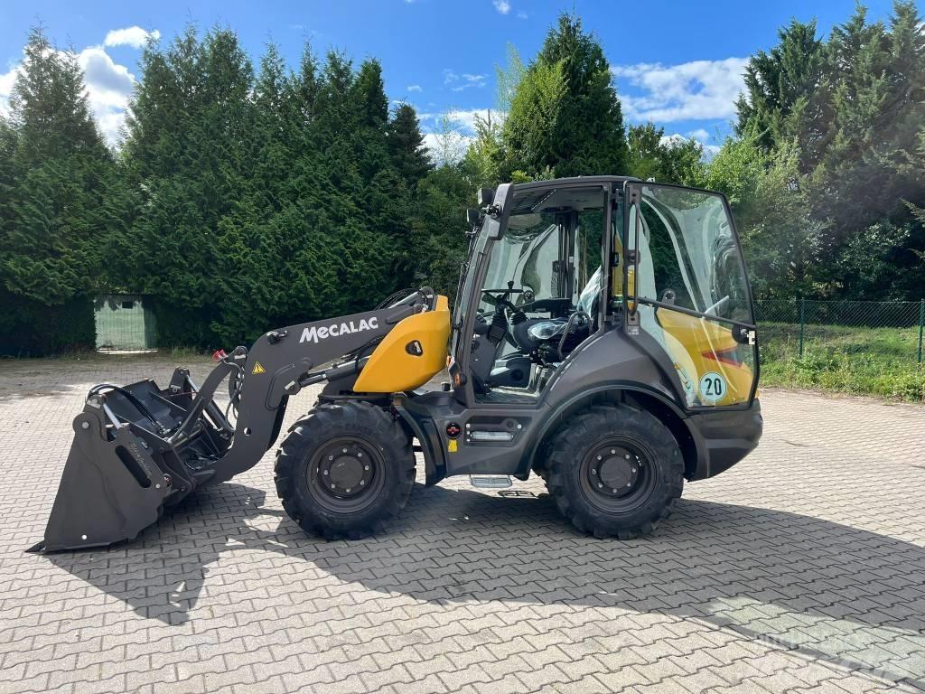 Mecalac AS750 轮式装载机