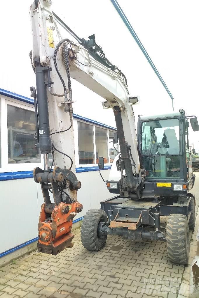 Bobcat W57 轮式挖掘机