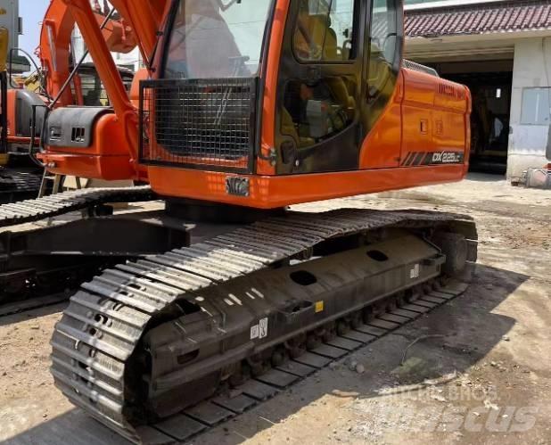 Doosan DX225LC 履带挖掘机