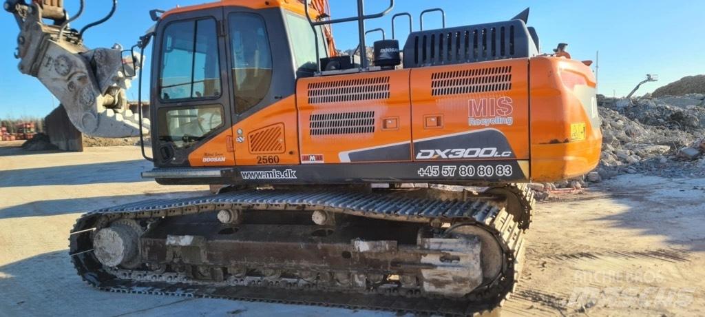 Doosan DX 300 lc 5 履带挖掘机