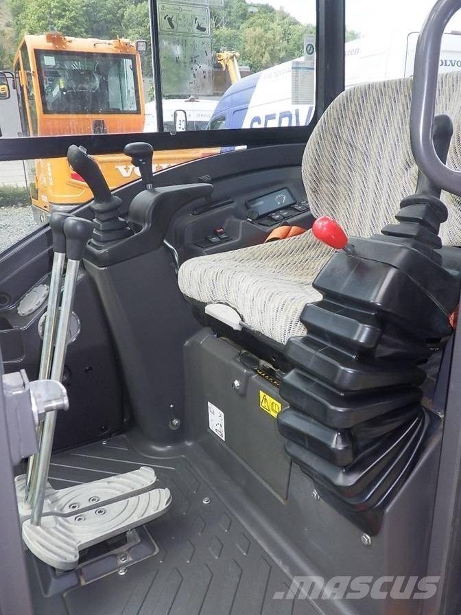 Volvo EC 27 D 小型挖掘机