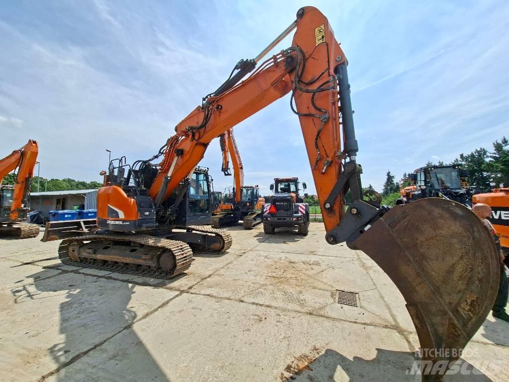 Doosan DX 235 LCR-5 履带挖掘机