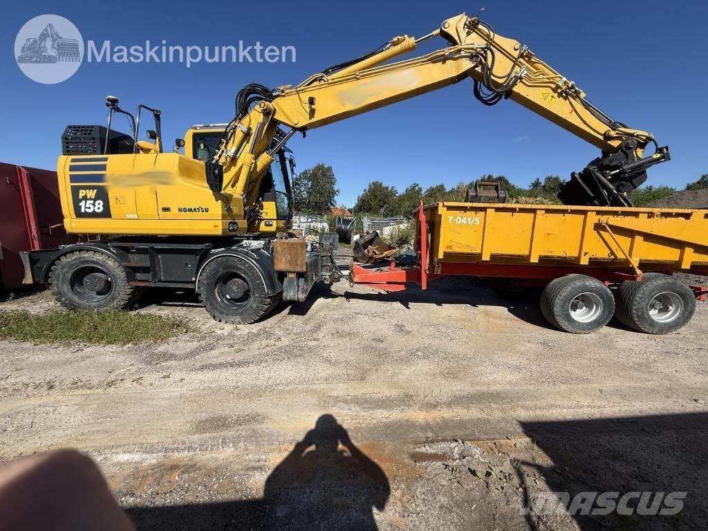 Komatsu PW 158 轮式挖掘机