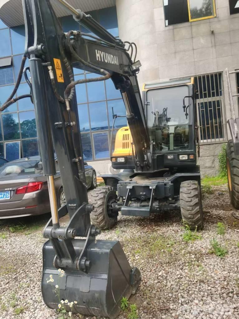 Hyundai r60w 轮式挖掘机