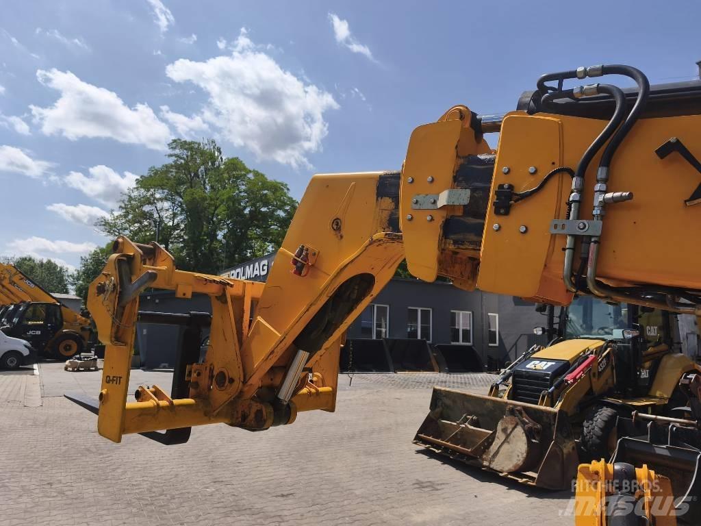 JCB 540-140 伸缩臂叉装车|叉装车