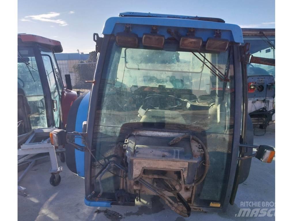 Landini Legend 115 驾驶室与内部