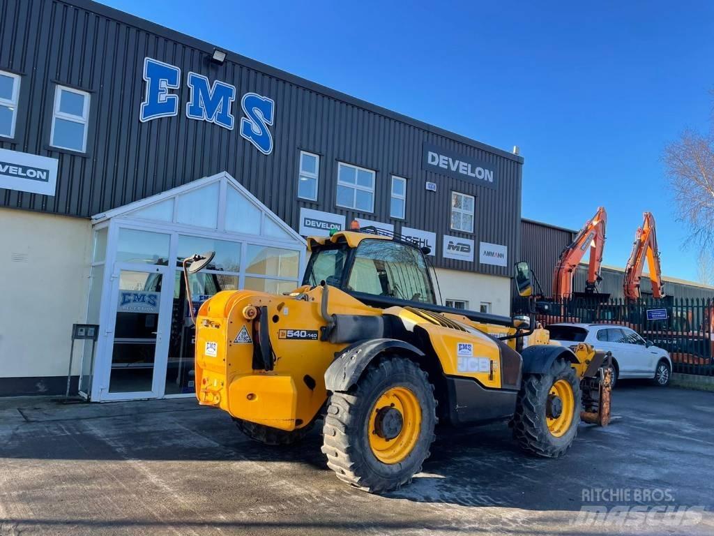 JCB 540-140 伸缩臂叉装车|叉装车