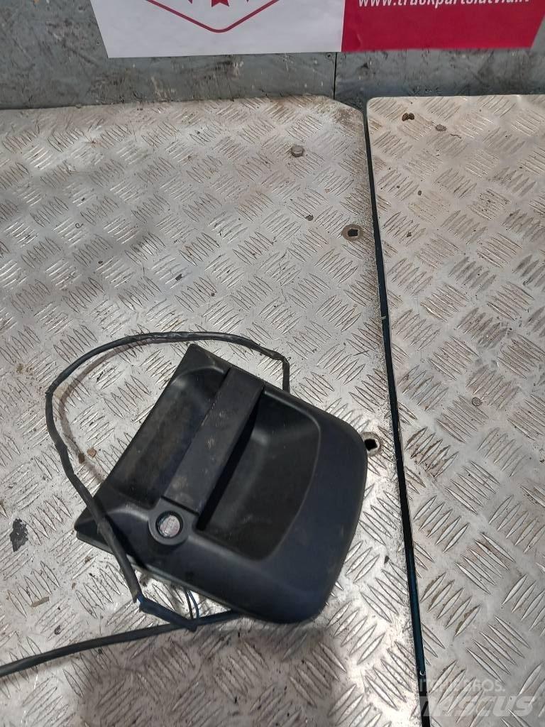 MAN TGM  81626416079 驾驶室与内部