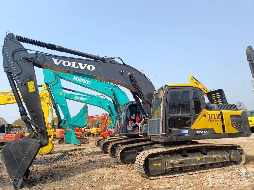 Volvo EC 210 中型挖掘机