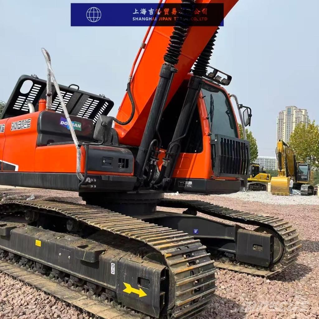 Doosan DX 225 履带挖掘机