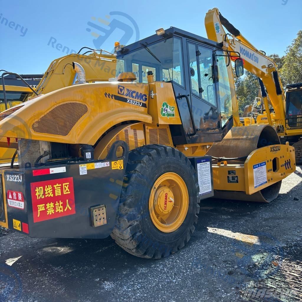 XCMG XS223J 单轮压路机