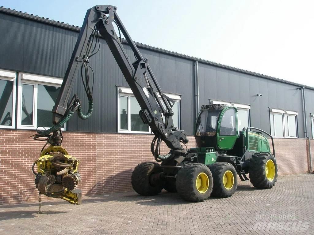 John Deere 1270E 收割机