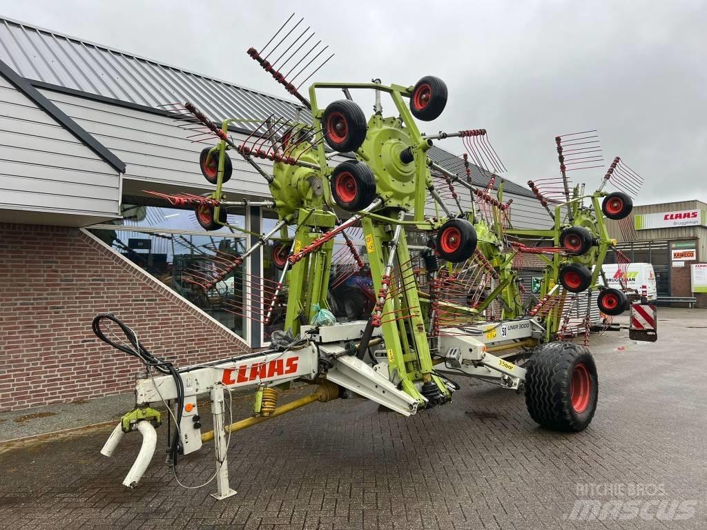 CLAAS Liner 3000 料堆整形机