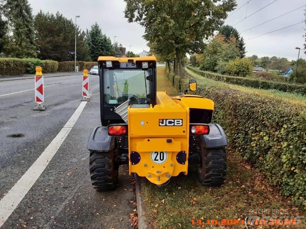 JCB 525-60 伸缩臂叉装车|叉装车