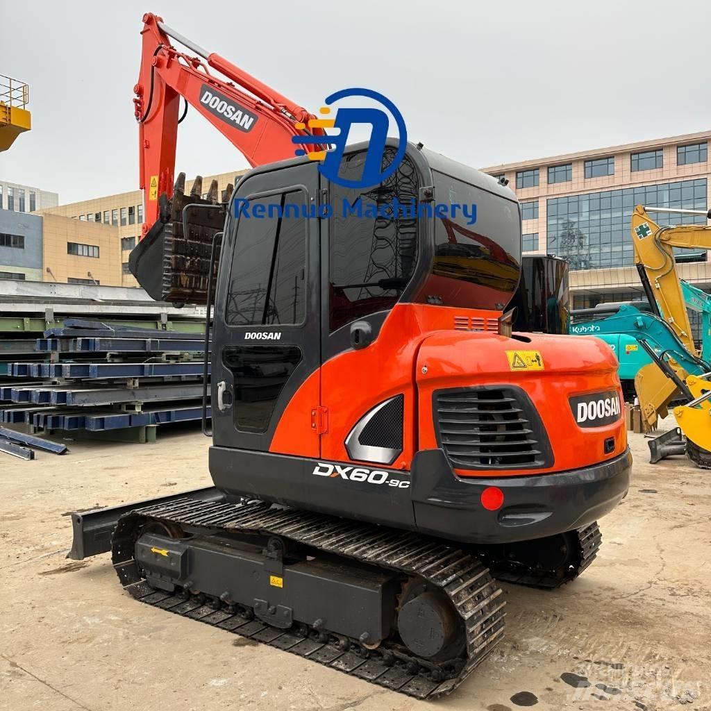 Doosan DX 60 小型挖掘机