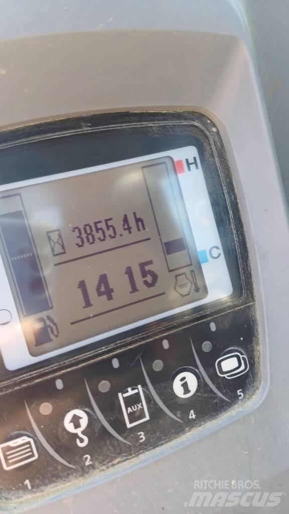 Kubota KX 080-4 中型挖掘机