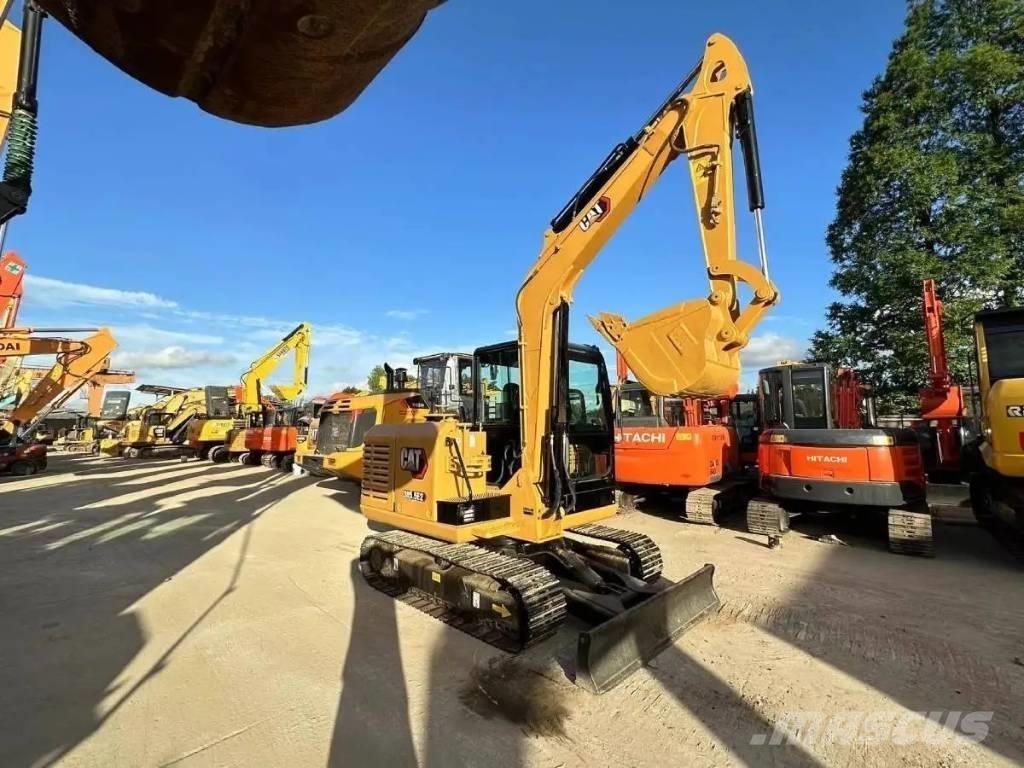 CAT 305.5E2 小型挖掘机