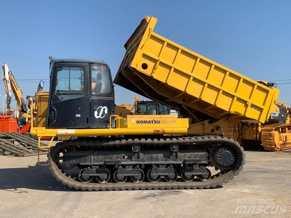 Komatsu CD 110 R-1 履带式自卸车