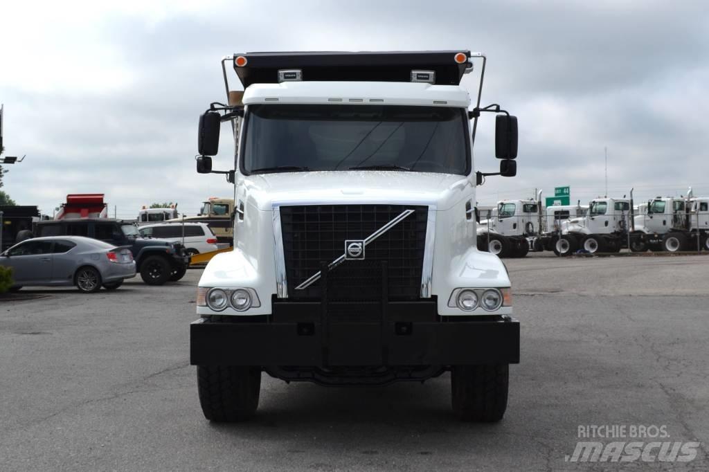 Volvo VHD 64 自卸式货车