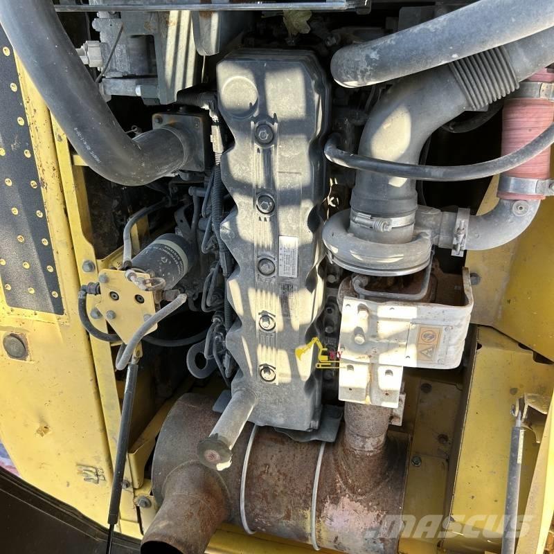 Komatsu PC 200-8 履带挖掘机