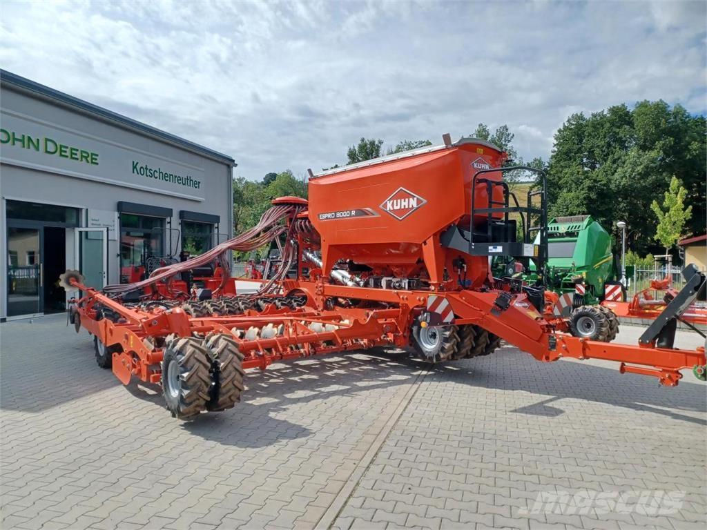 Kuhn Espro 8000 R 多功能条播机