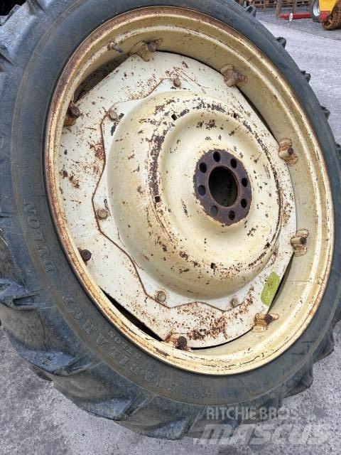 Dunlop 9.5R44 轮胎、车轮、轮圈