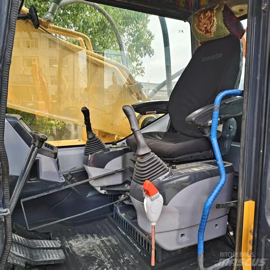 Komatsu PC 400-7 履带挖掘机