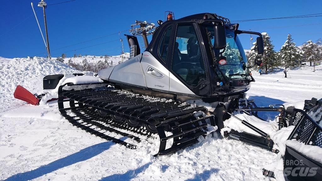 Prinoth Leitwolf 铲雪车
