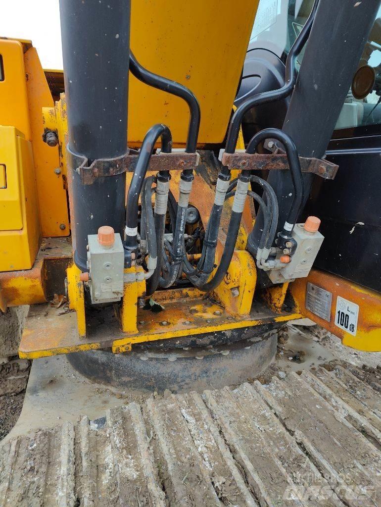 JCB JS 160 LC 履带挖掘机