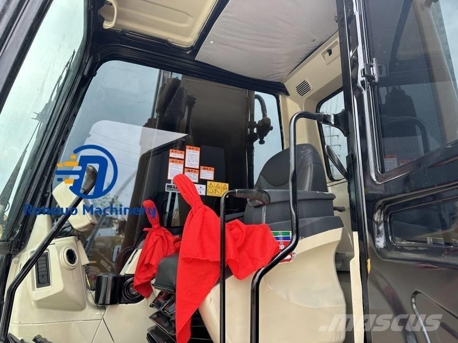 CAT 320CL 小型挖掘机