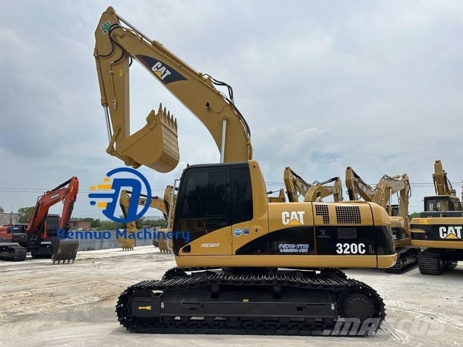 CAT 320CL 小型挖掘机